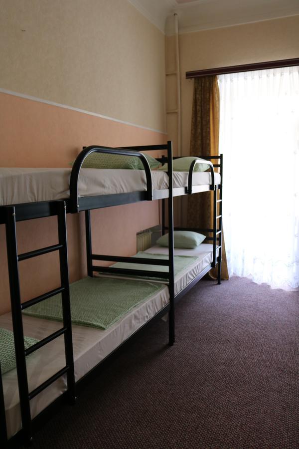 Enjoy Hostel Kyiv Екстериор снимка